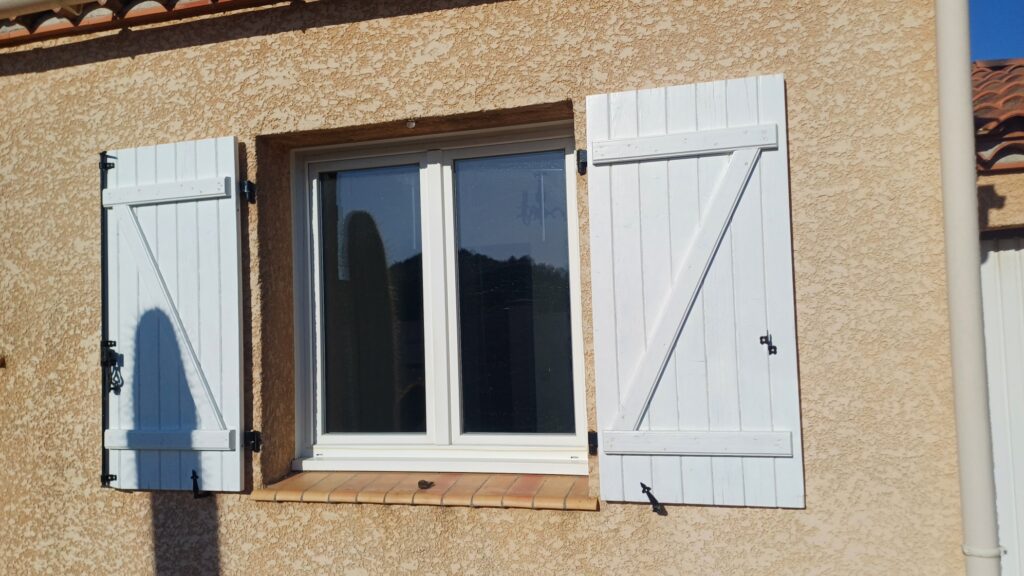 Volet roulant avec moustiquaire