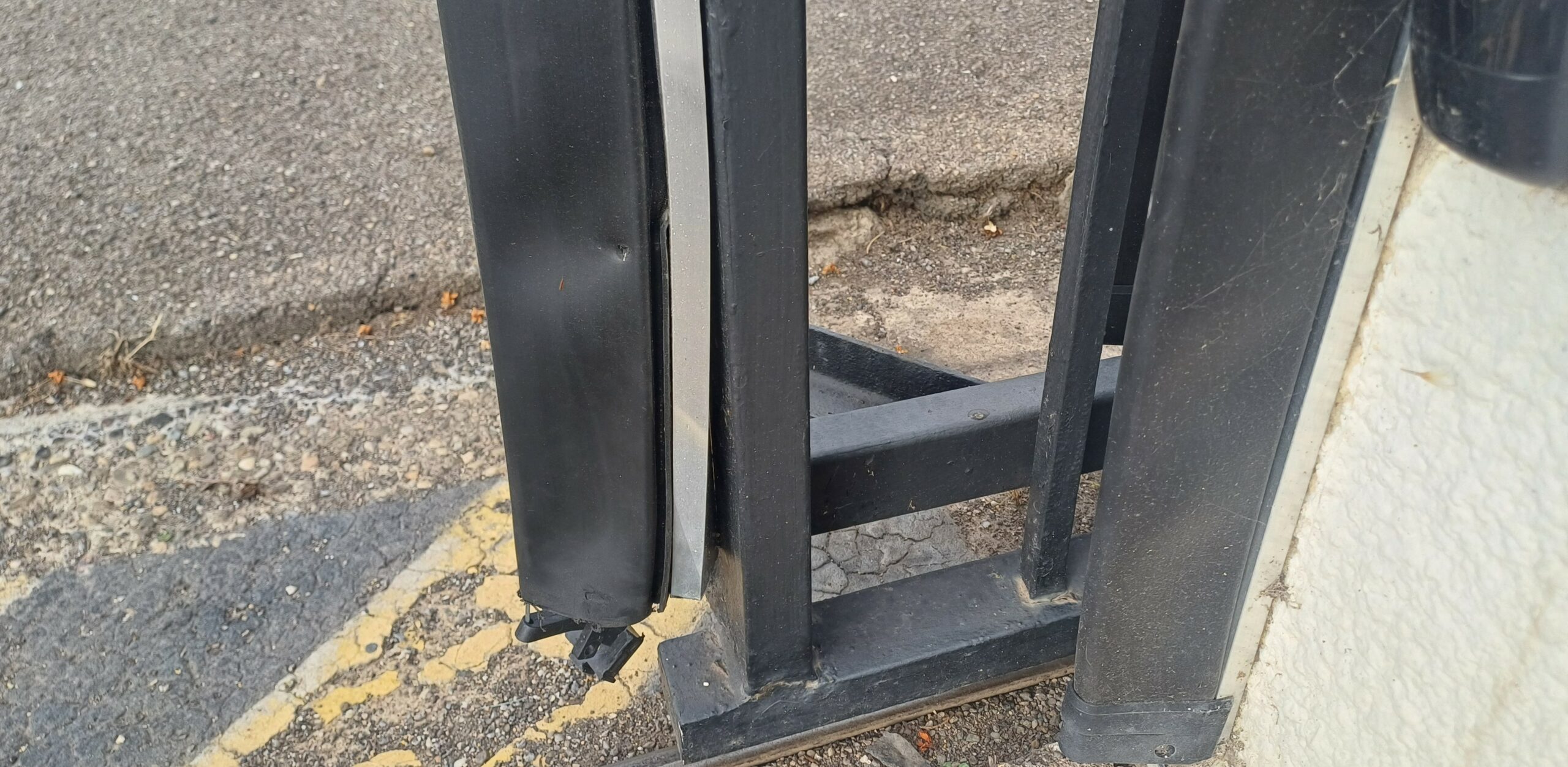 Barre palpeuse de portail
