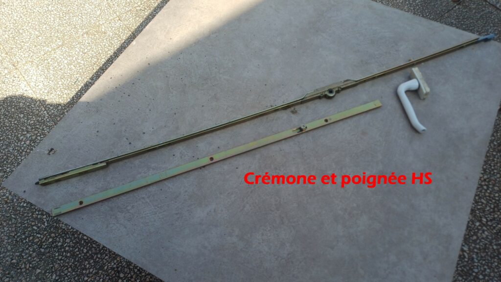 Crémone et poignée