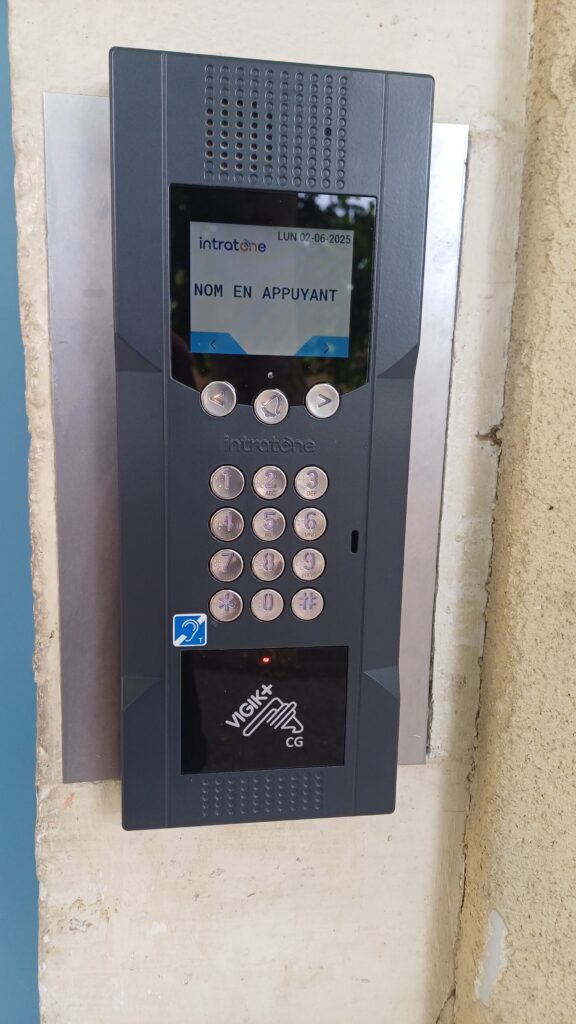 Interphone intratone
