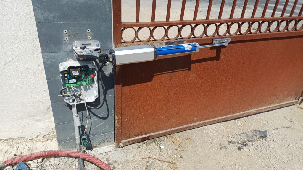 Vérins hydrauliques Faac