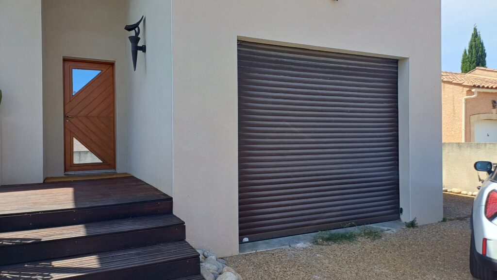 Volet roulant de garage en panne