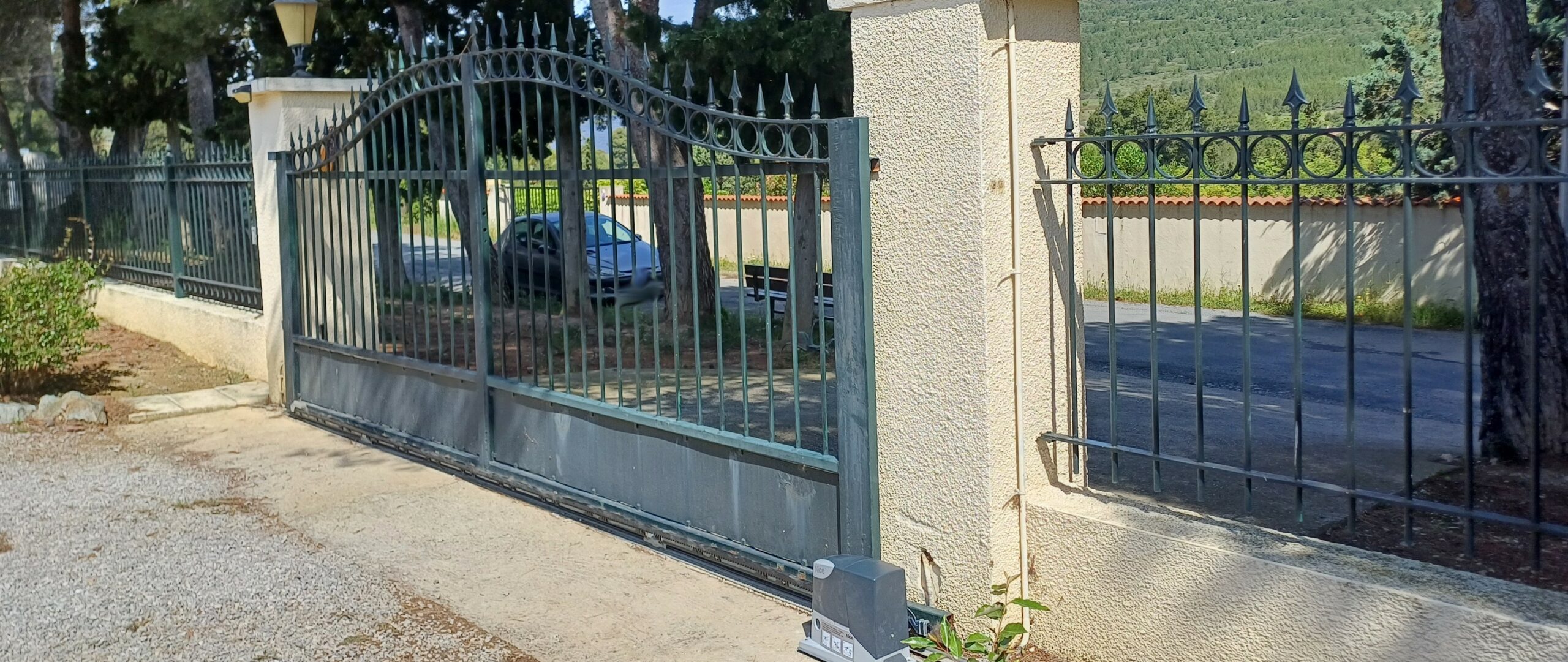 Dépannage d’un portail coulissant