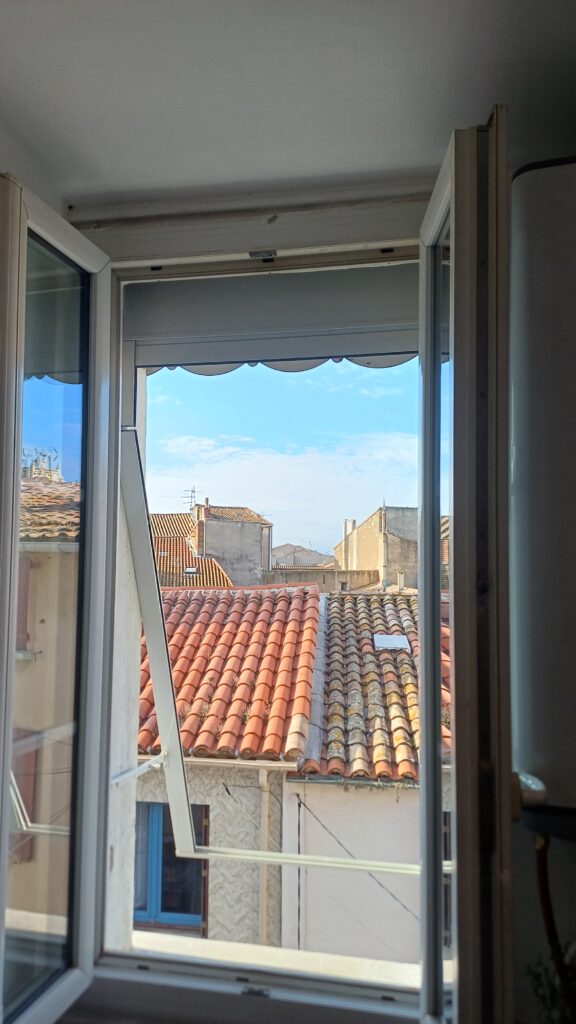 Volets roulants à projection