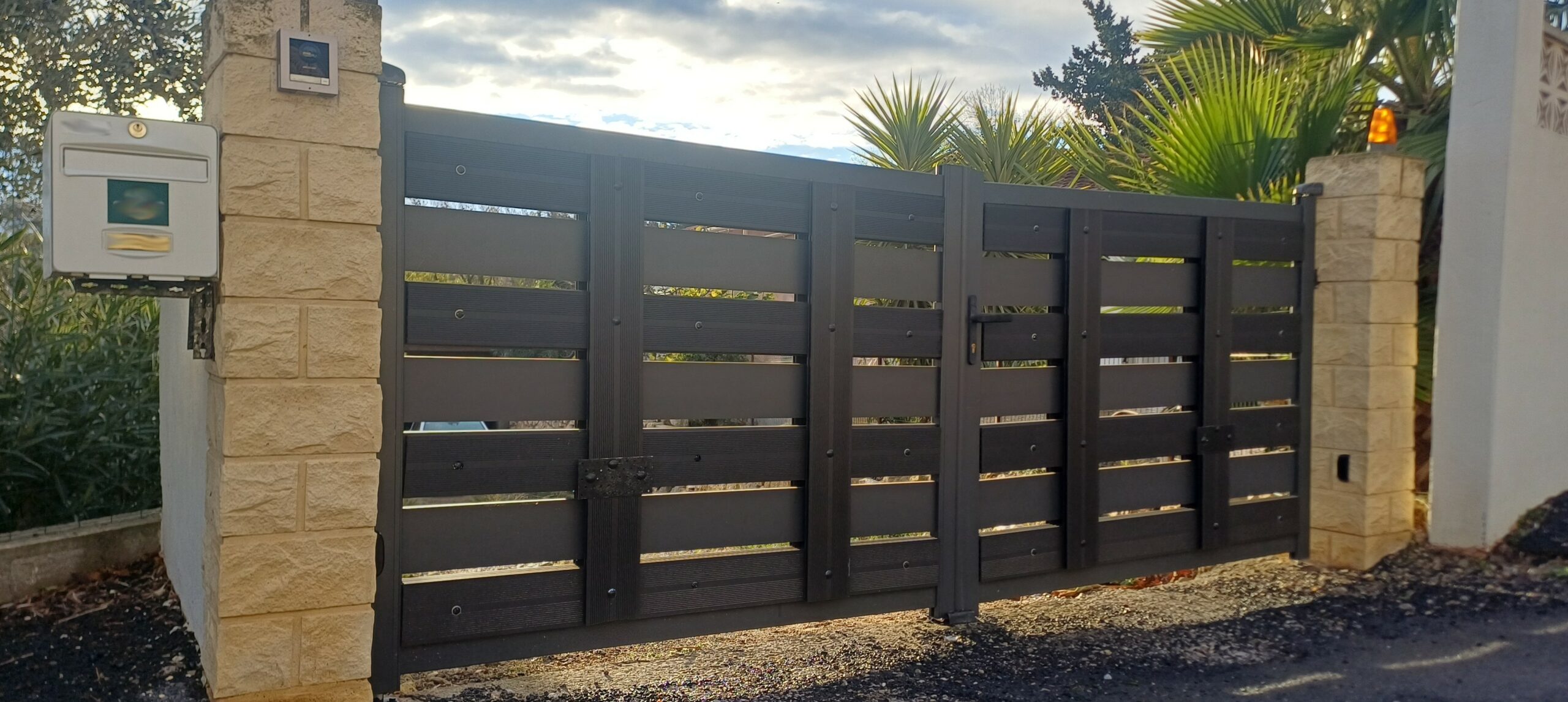 Portail deux battants en panne