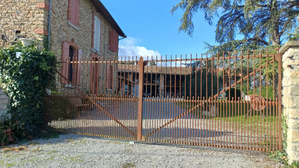 Automatisme de portail deux battants