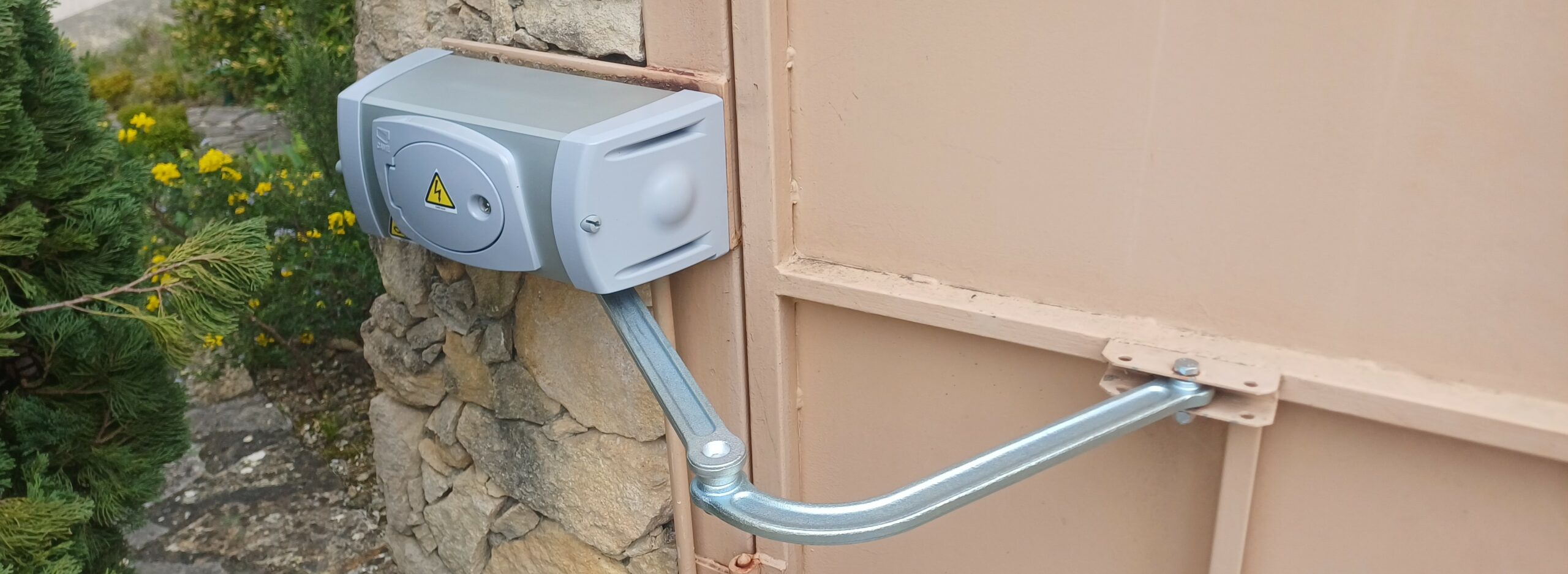 Automatisme pour portail deux battants