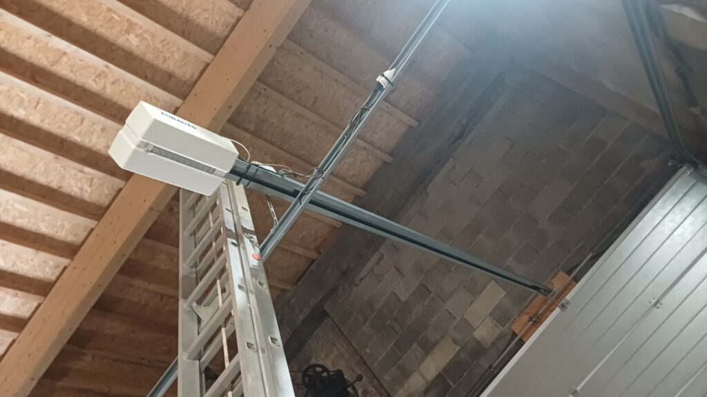 Motorisation de porte sectionnelle