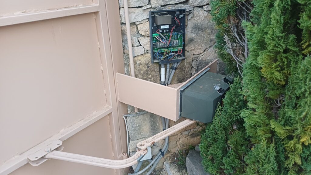 Automatisme pour portail deux battants