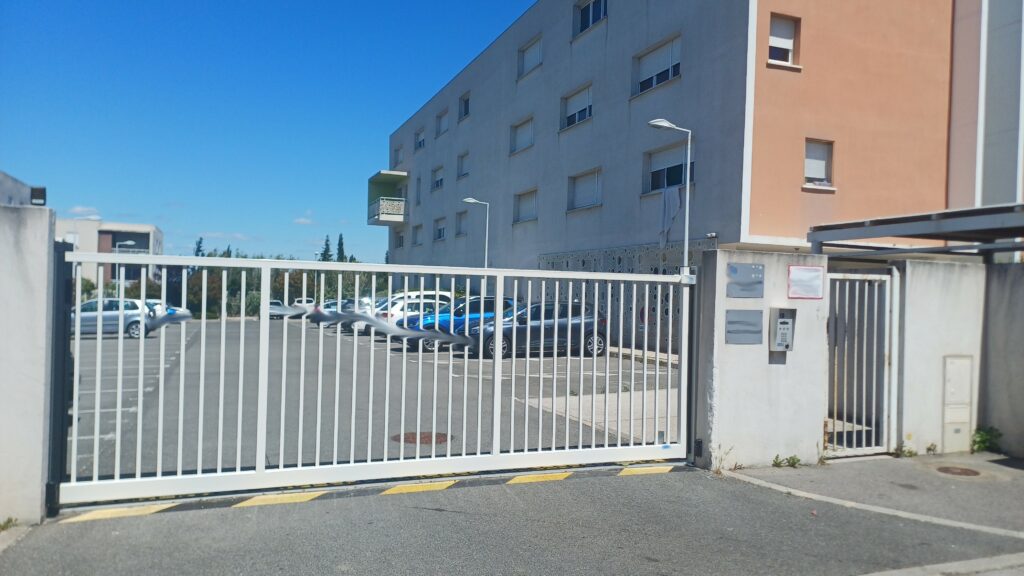 Portillon de résidence