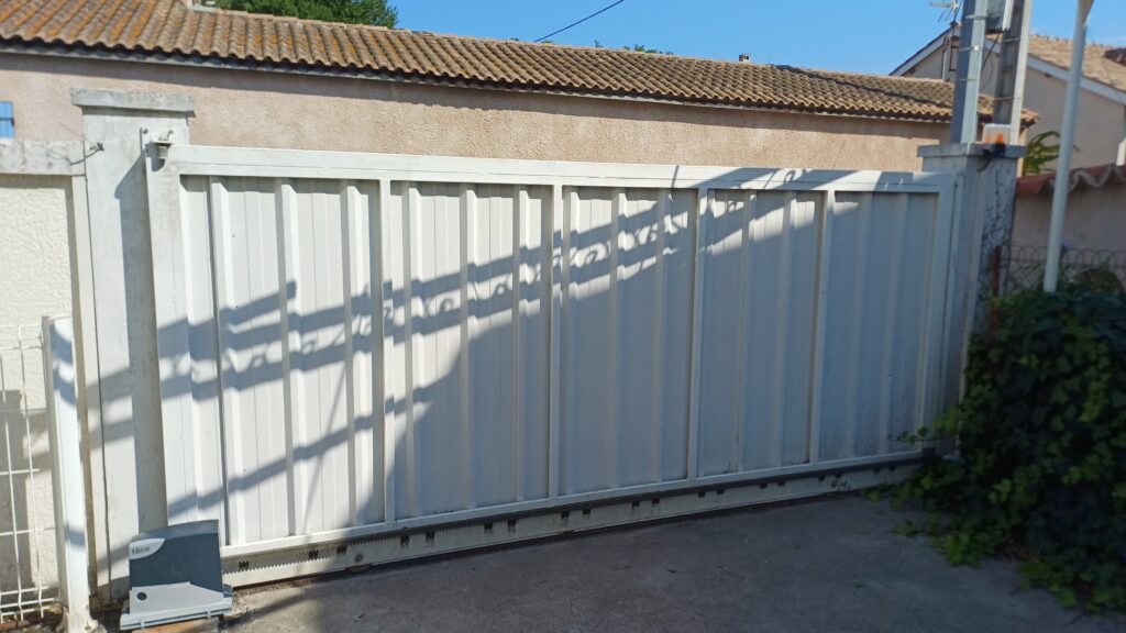 Motorisation de portail coulissant