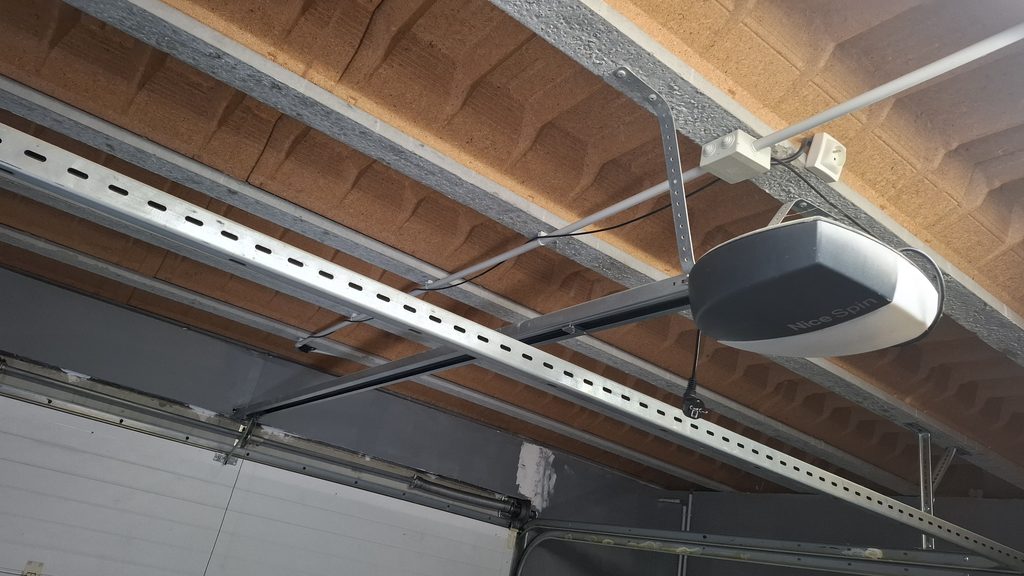 Réparation d'une porte de garage
