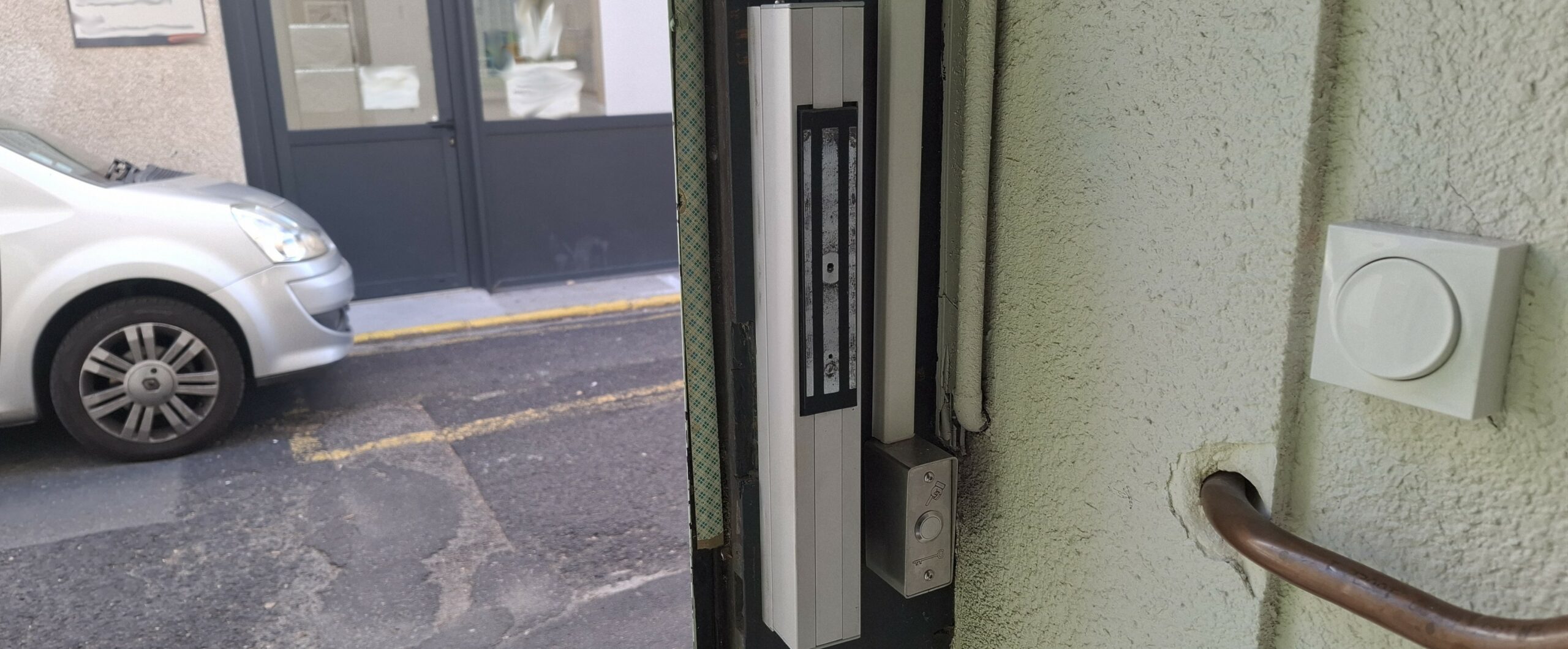 Ventouse électro magnétique