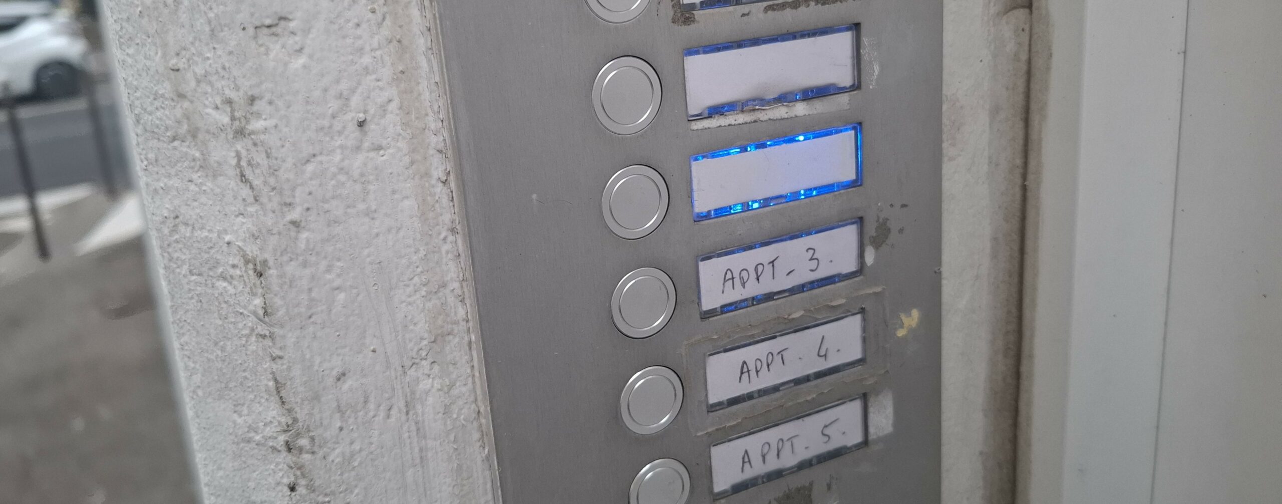 Réparation d&rsquo;un interphone