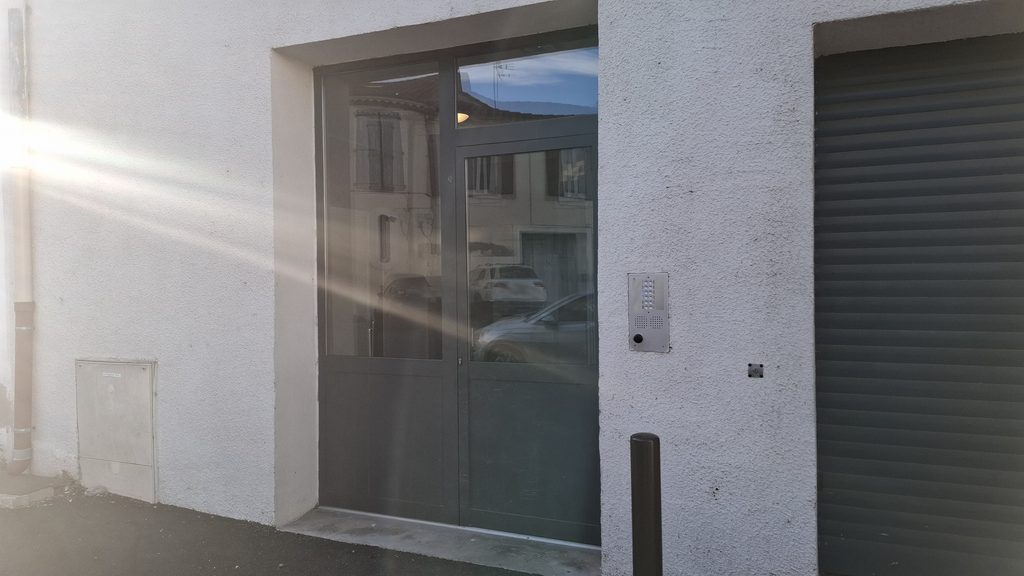 Dépannage d'une porte d'immeuble